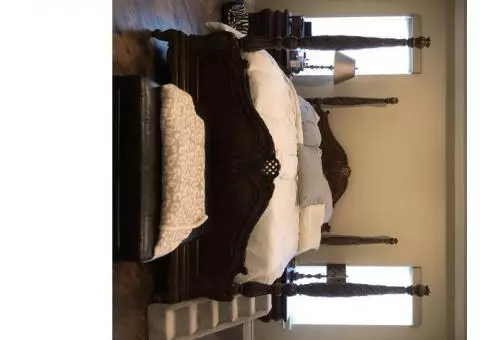 Haverty’s King Bed Furniture
